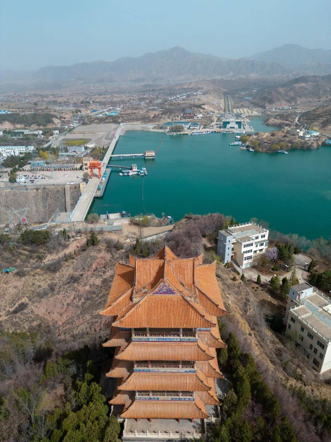 盐锅峡水电站简介图片