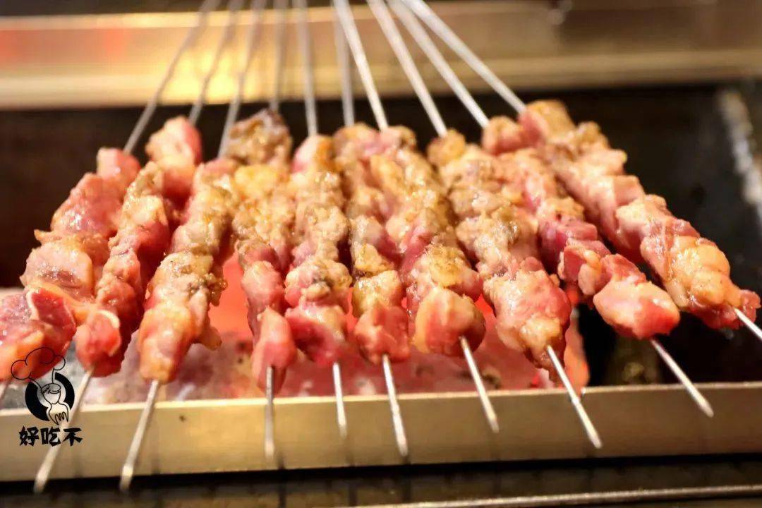 法拉盛最"得劲儿"延边烧烤,东北老铁云集!烤牛肠/羊小串儿超绝!