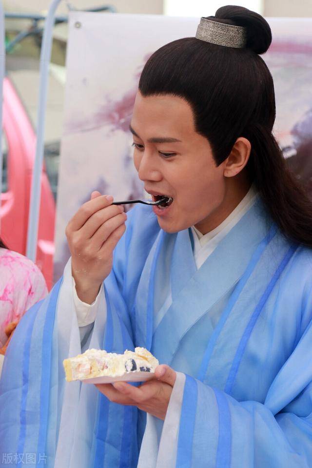 考古许宣小白甜蜜日常,国超杨紫都是小吃货,真是太可爱了啊!