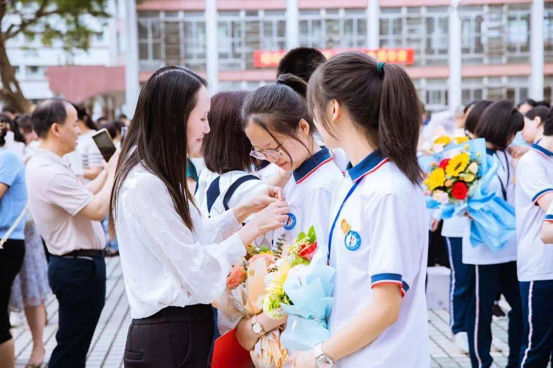 蕉岭中学2023年"十八岁成人"仪式_青春_家长_成长篇