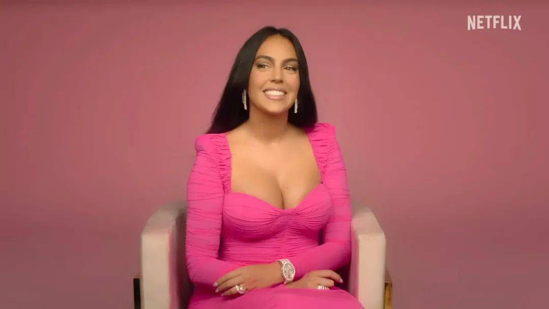 乔治娜C罗感情危机_C罗乔治娜婚姻状况_欧洲杯太太团c位争夺战：c罗挚爱——乔治娜