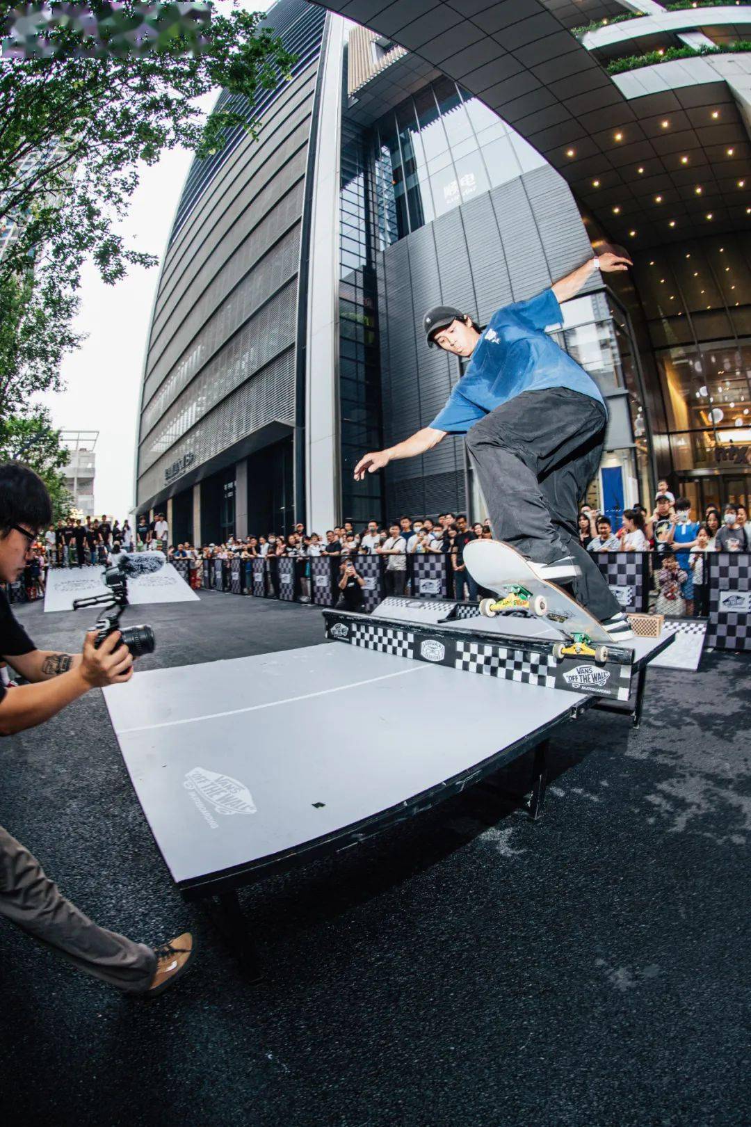 vans sidewalk sessions 深圳城市巡滑精彩回顾_滑板_文化_零售