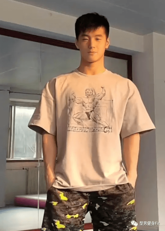 这对双胞胎跳水帅哥身材不输张洪涛_男子_姚泽霖_锦标赛