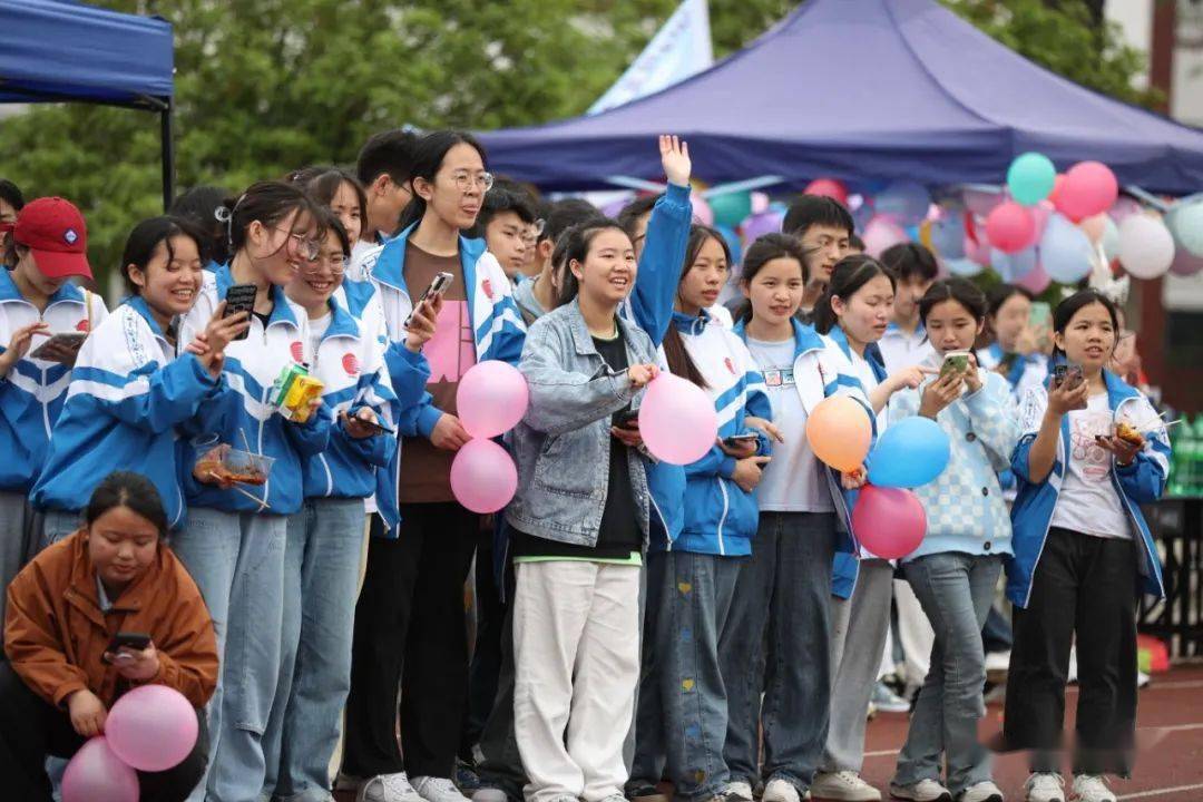 丹寨民族高级中学校花图片