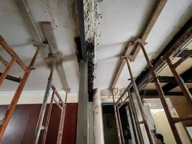 广州一业主私拆承重墙，事发楼栋一楼是幼儿园，物业：施工没有申报