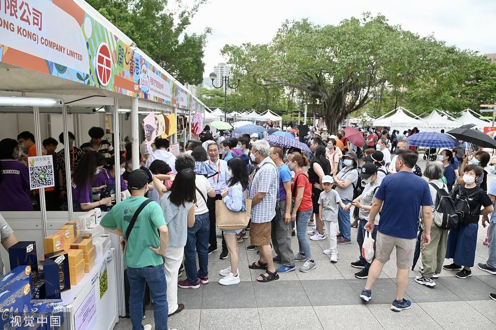 美食集市人山人海,文艺活动接连举办_市民_市集