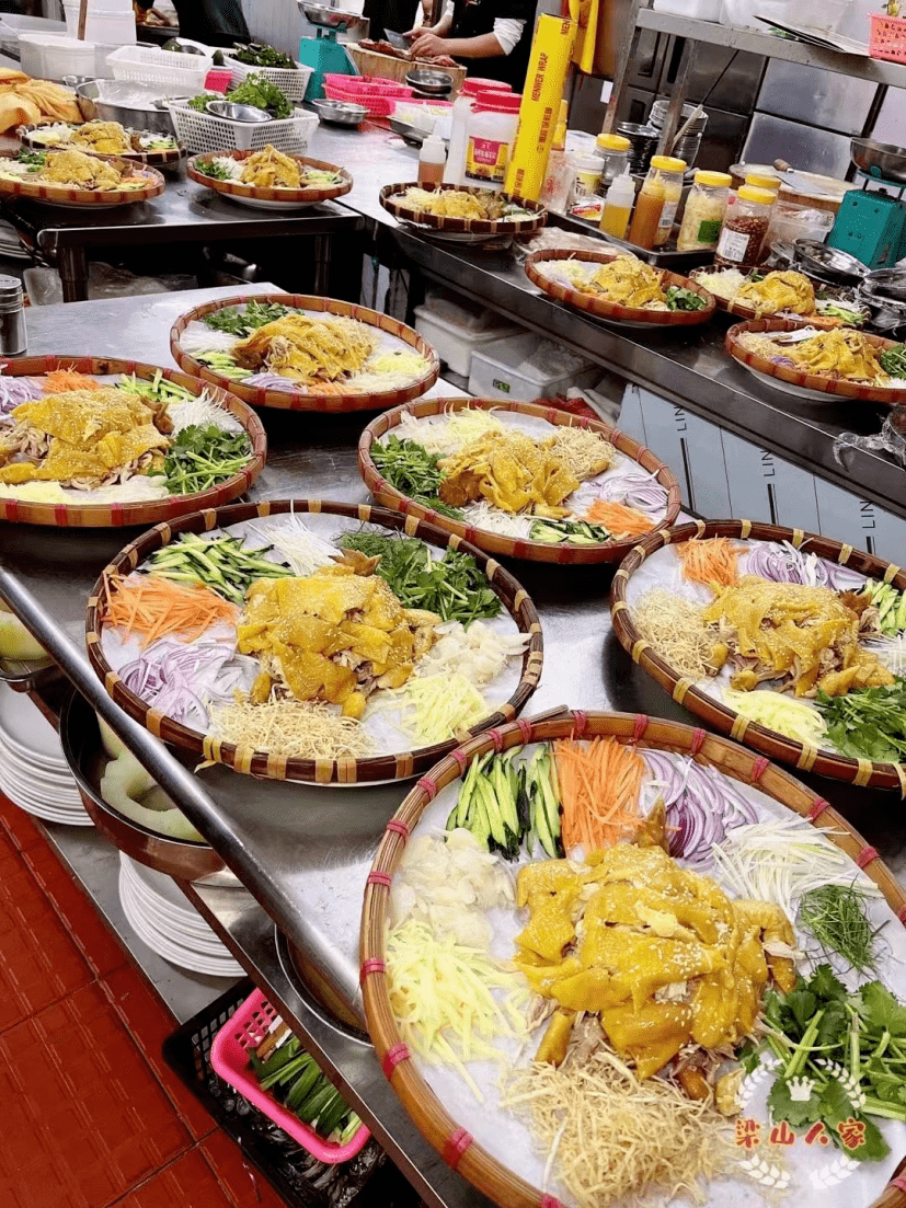 01顺德七彩捞鸡横栏镇富城饮食店地址:横栏镇德龙路23号对面特色菜