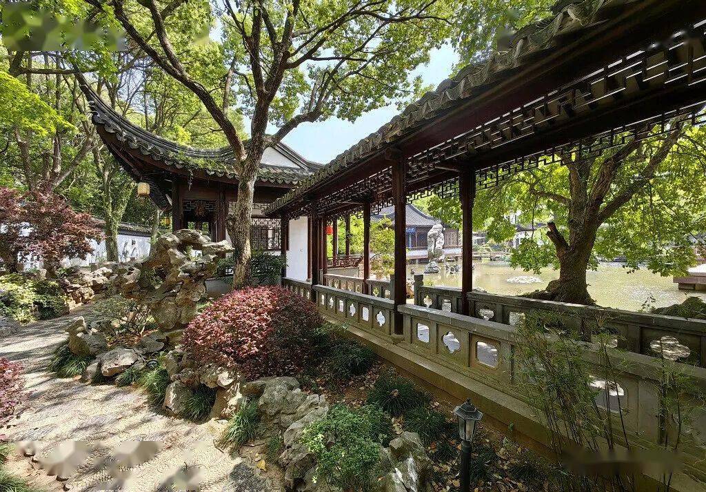 住在苏州园林里 体会古人极致生活(中)_建筑_香山_湖水