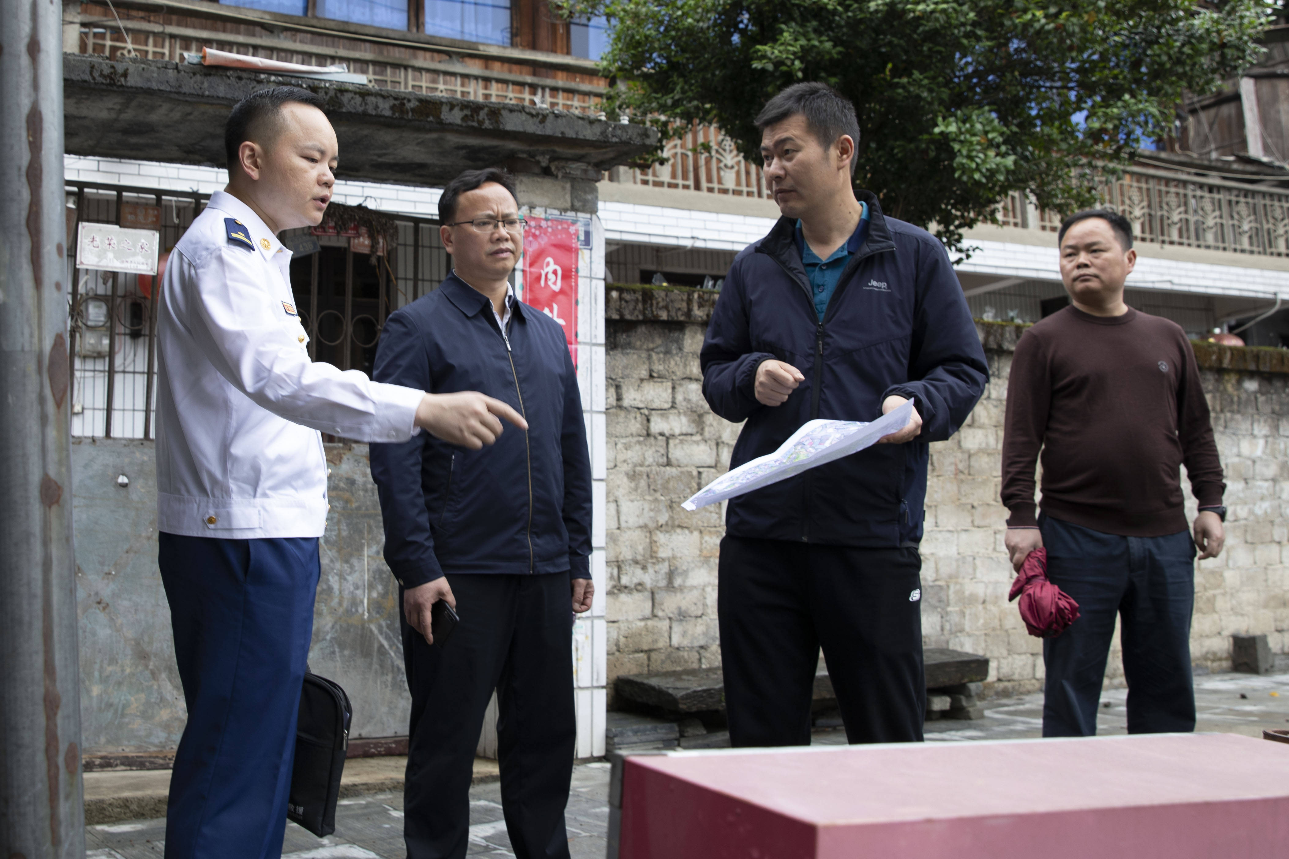 县委书记舒健率队到三江镇督导工作_农村_问题_整改