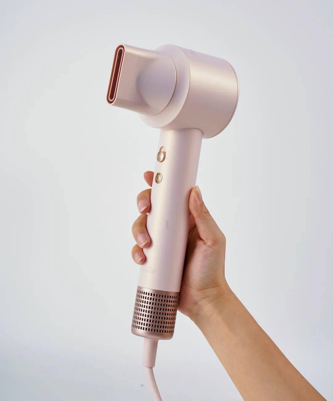 中国「戴森」让吹风机价格狂斩3000元?速干,不伤发,顺滑.