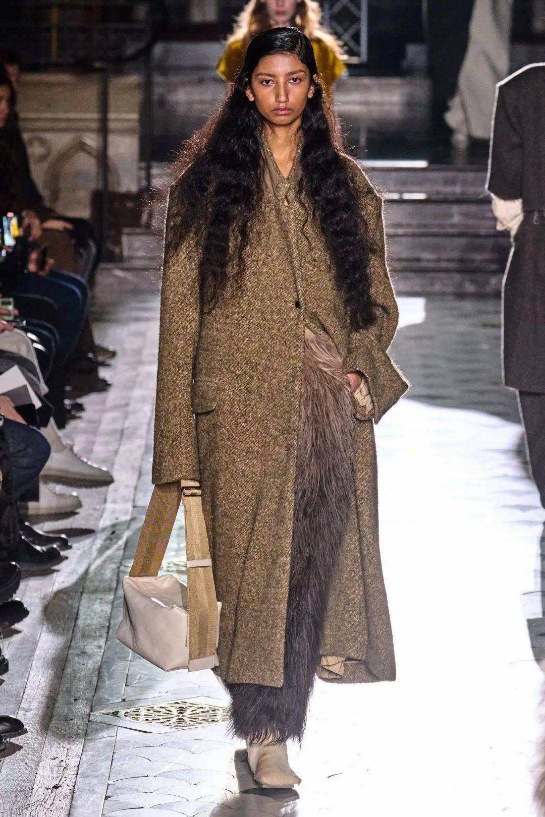 uma wang-王汁2023巴黎秋冬系列!