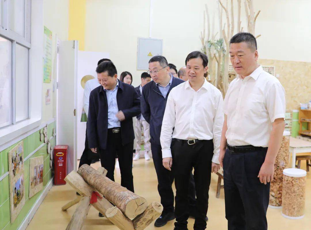 福州经济技术开发区管理委员会主任,马尾区区长王刚到我县开展对口