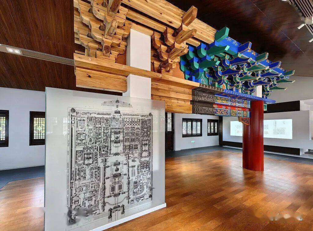 罗列了香山帮历代著名匠人薛福鑫和薛林根皆榜上有名他们就是 瑞园 的