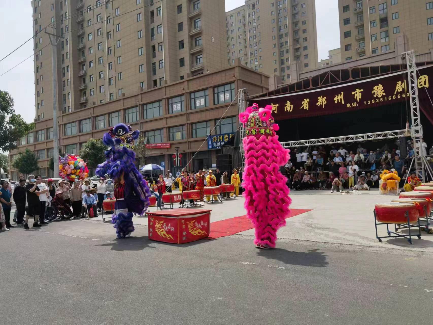 荥阳市豫龙镇:传统民俗闹乡村 舞龙舞狮送福到_活动_文化_动作