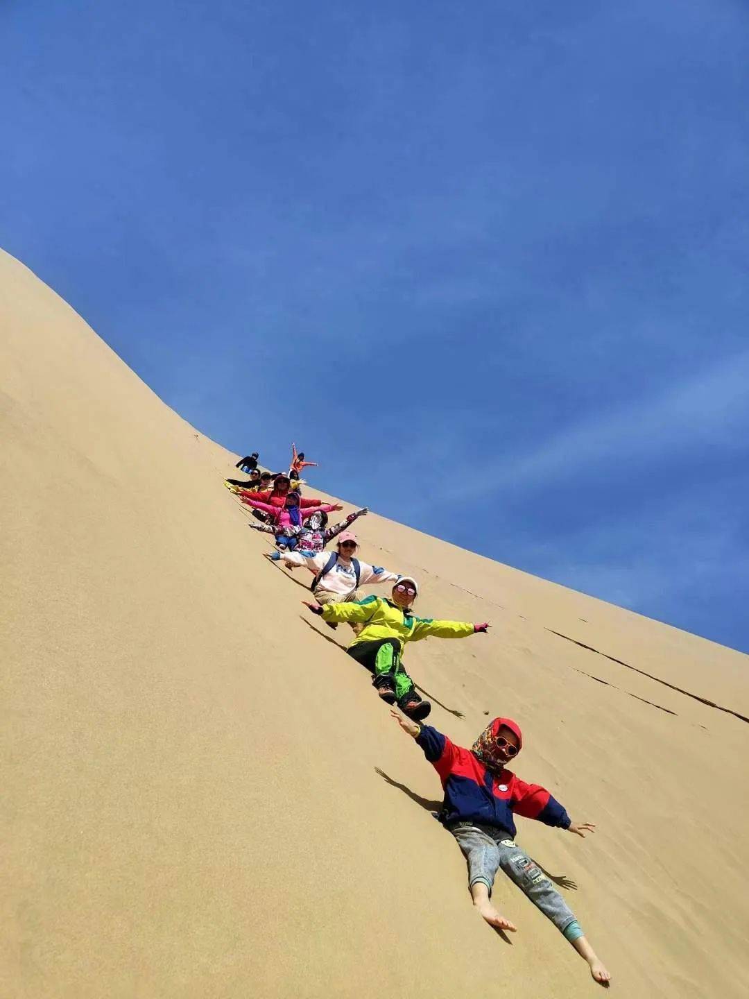 内蒙古蚂蚁户外之库布其沙漠龙头拐嬉沙徒步一日游(5月21日)_行程
