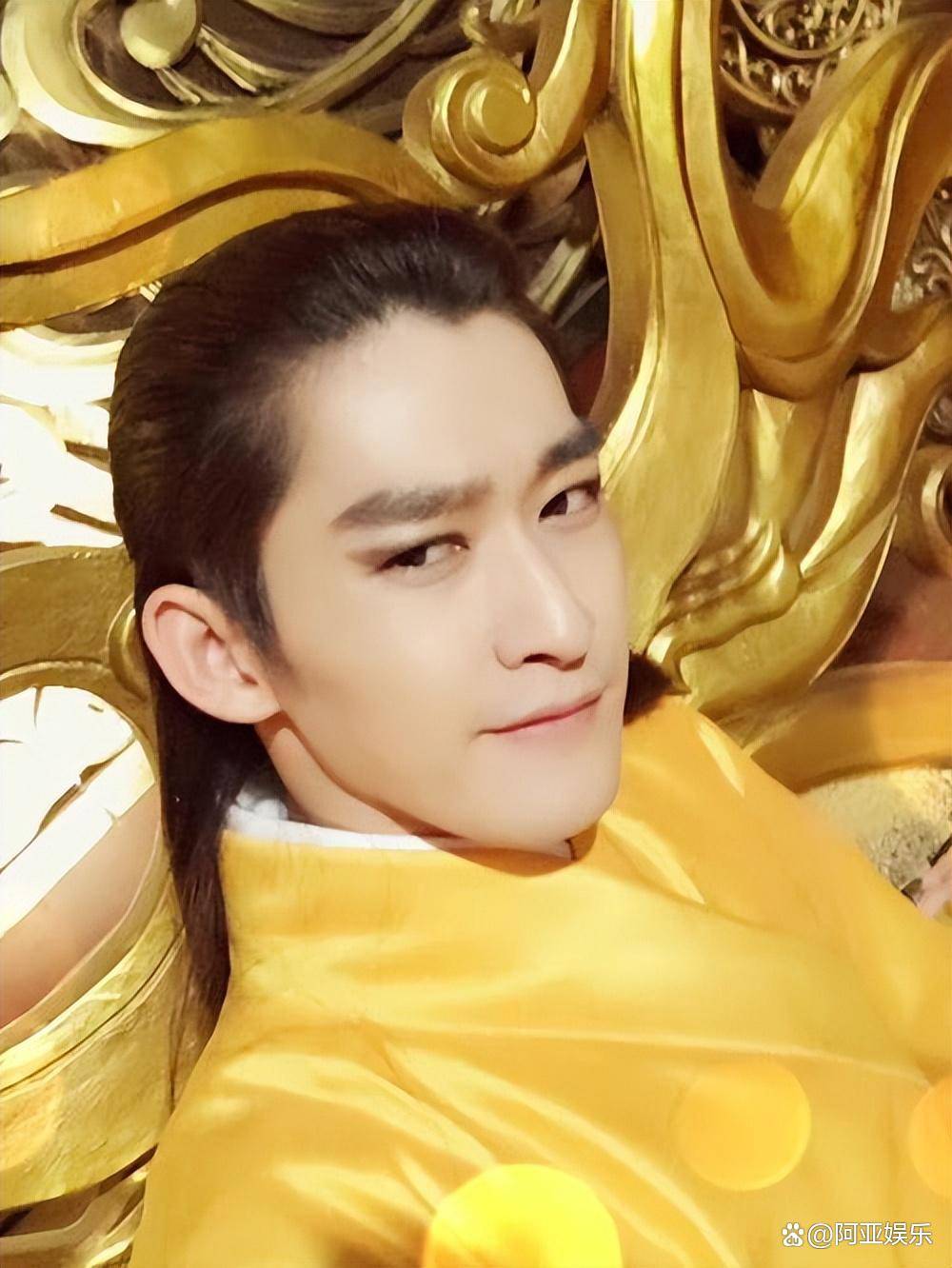 张翰被爆恋上24岁港大美女博士!本人否认却遭质疑