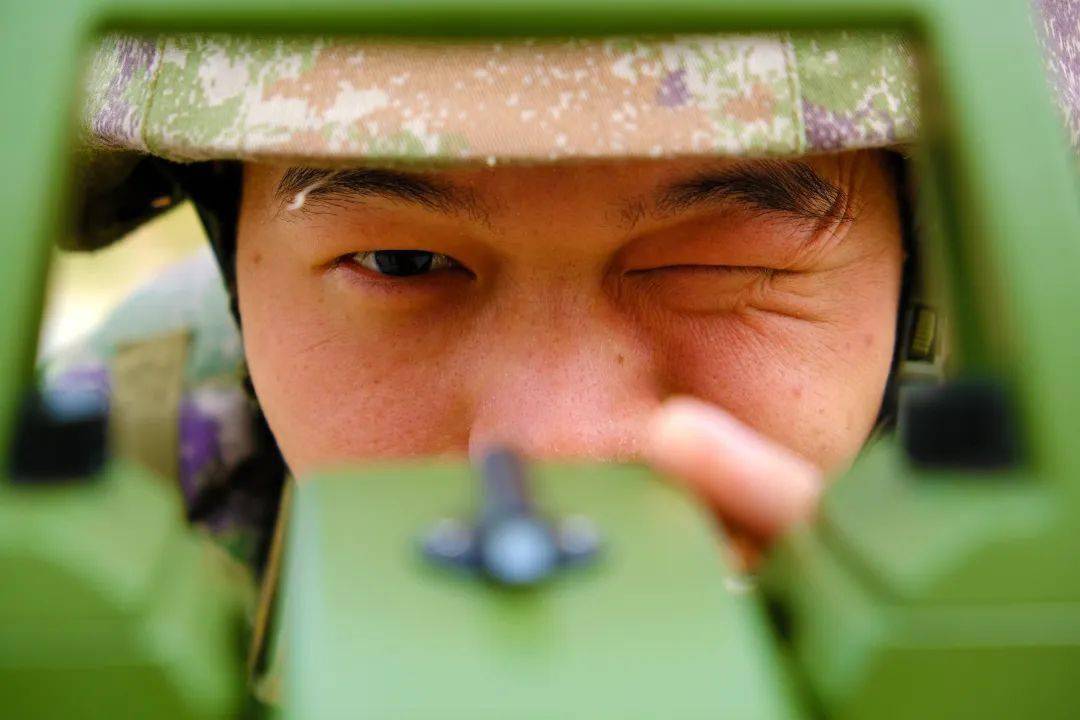 军营观察 | 在行军中战斗,在行军中成长_装备_连队_许志强