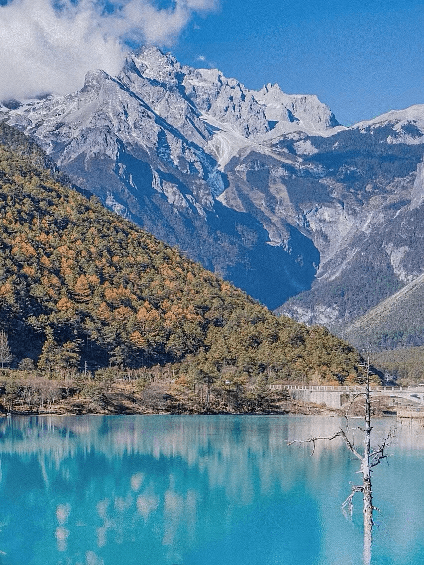 丽江雪山远景图片