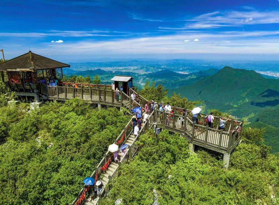 毕兹卡绿宫景区中益蜜蜂主题乐园五大景区门票享五折优惠大风堡景区