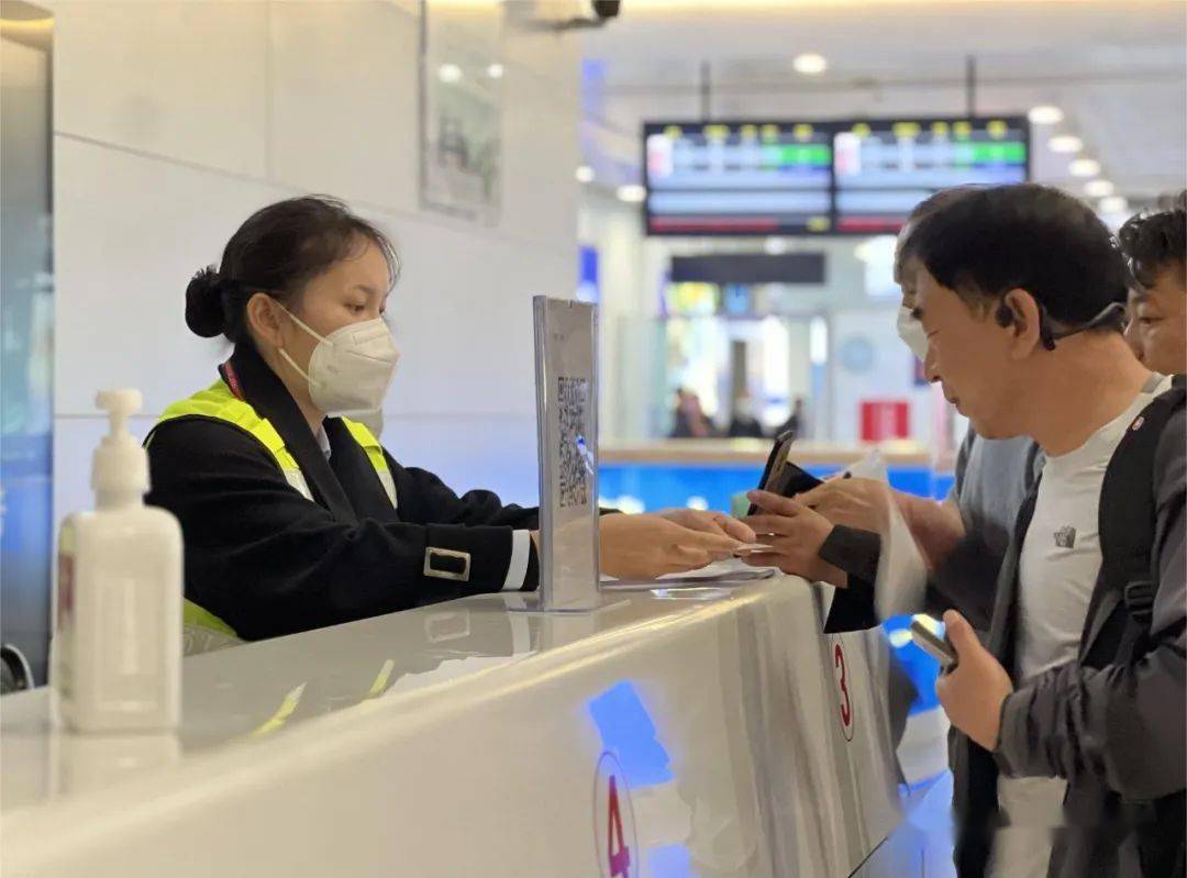 【运行保障】保山机场首启2023年"保腾芒"运行 助力民航回暖复苏_旅客