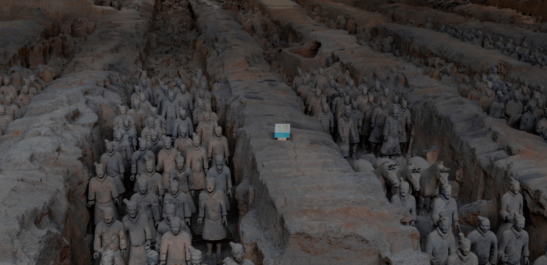 放大看细节！如何正确欣赏一尊将军俑？_兵马俑_铠甲_战袍