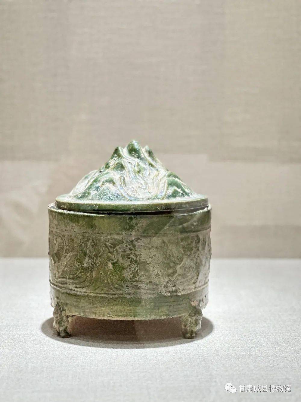 汉代绿釉陶壶拍卖纪录图片