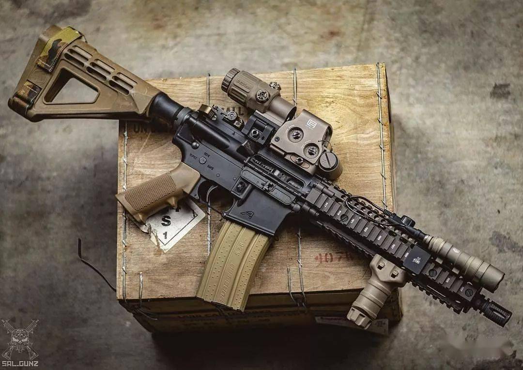 【近乎于完美的拼装ar】搭载了aero precision公司配件的枪械美图