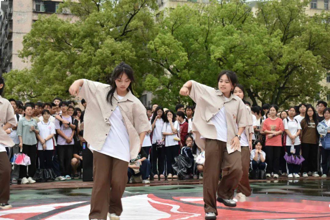 普宁市华侨中学2023年秋季高一级新生招生简章_广东省_办学_庄世平