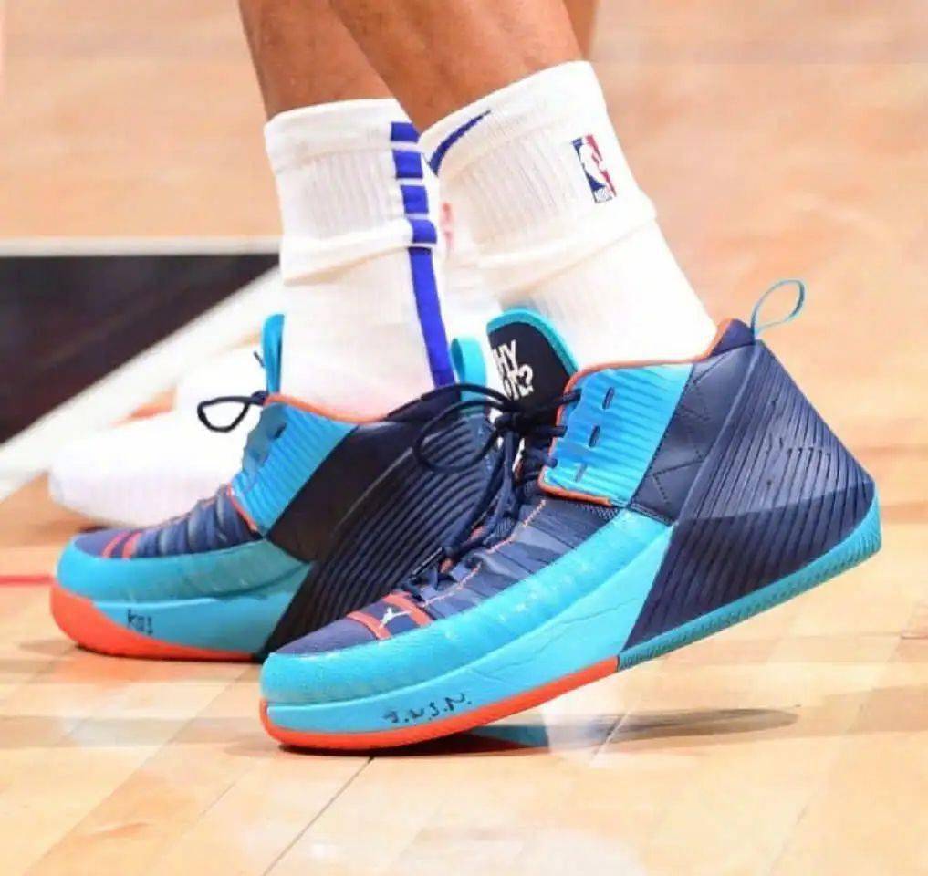 甚至在威少离开雷霆后,推出的支线one take系列销量表现也很不错.