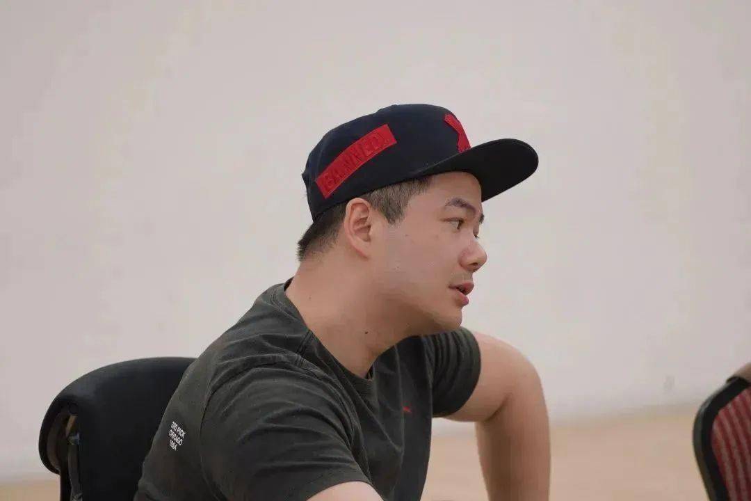 改编自老舍同名小说,编剧陈璐,上海话剧艺术中心国家一级导演何念执导