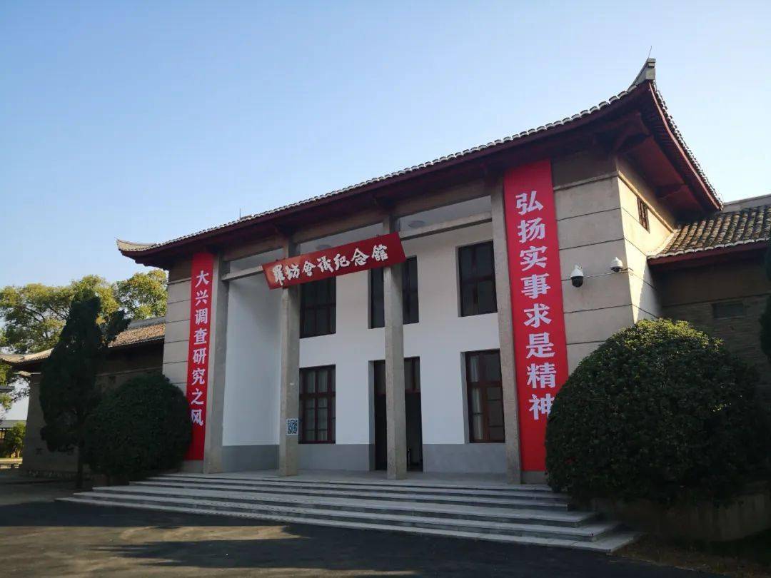 新餘市委,市政府充分認識到這一點,提出在支持新鋼做大做強的同時