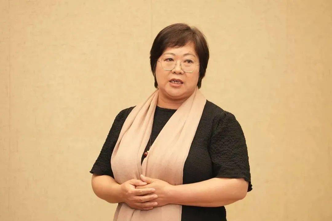 正高级教师刘彦,北京教育科学研究院燕山向阳中学校长,正高级教师韩玉