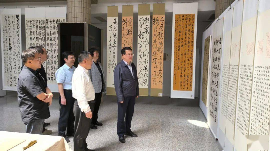 山西省财政厅副厅长魏志华一行来校调研