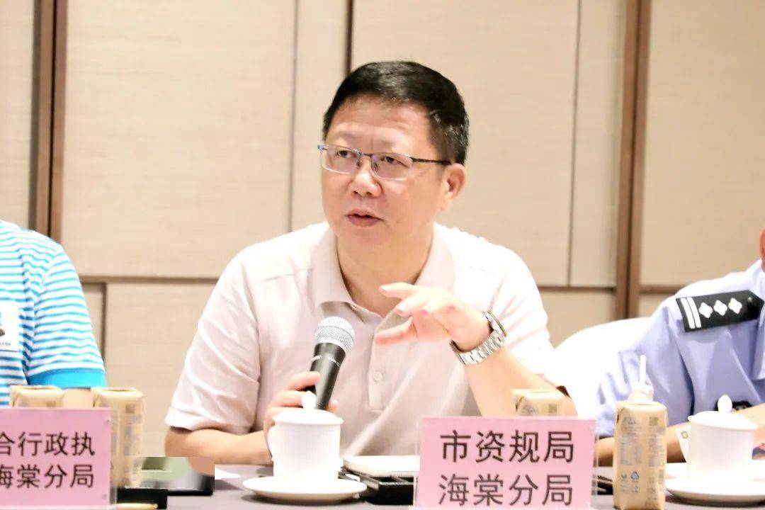 陈玮主持召开海棠区海岸沙滩管理情况专题调研座谈会