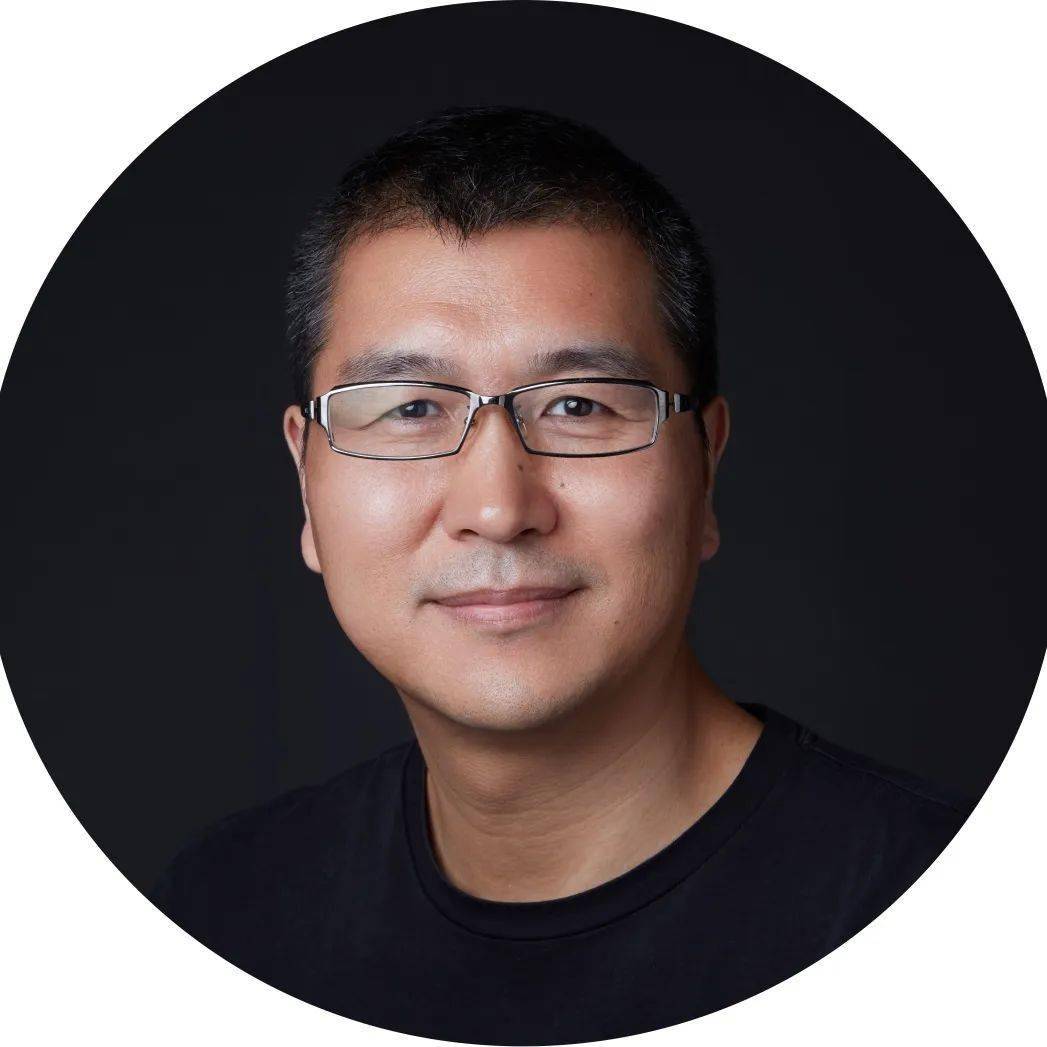 陈泽|作者简介wanyuejishichenze| 陈泽|北区大台阶| 地点 |5月28日