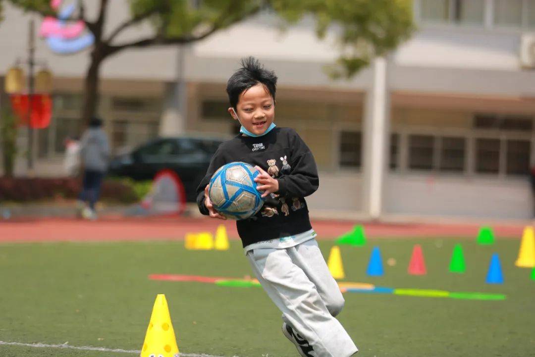 家门口的好学校丨上海市洛川学校:以多彩课程打造灵动课堂_沪剧_特色