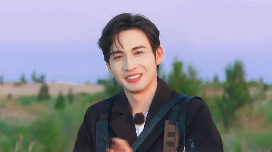 《三分野》男主张彬彬,出道九年成绩平平,为啥连杨幂都带不红?