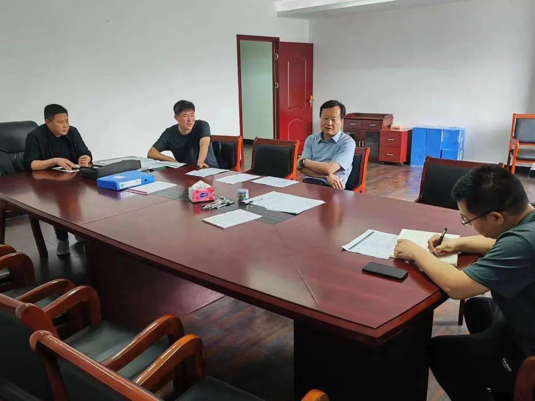 固始县县委副书记,县长杨浩威到乡村振兴示范区建设前方指挥部调研!