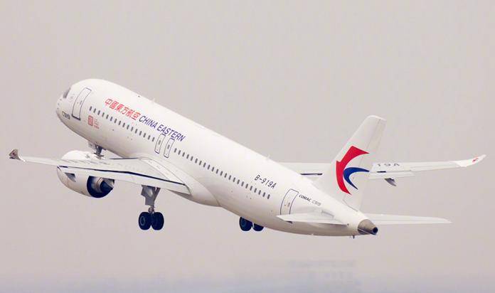 国产大飞机c919商业首飞:中国航空工业的里程碑_东航_公司_上海虹桥