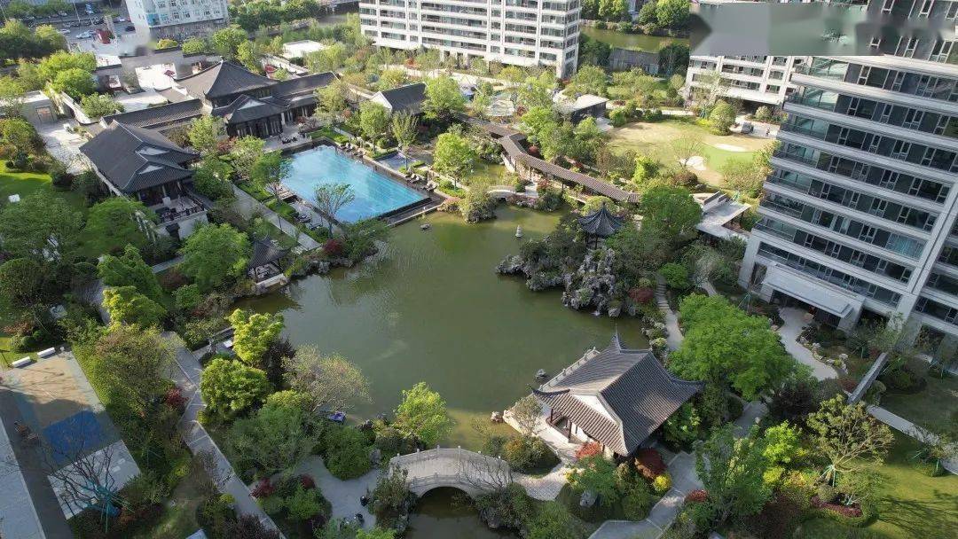 翠湖里含装2.5万/㎡都没人要?_房源_挂牌_单价