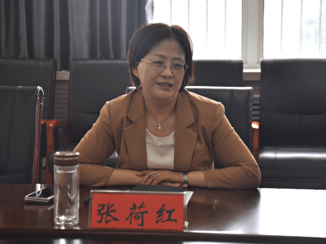 关爱学生幸福成长|邯郸市教育局局长张荷红到邱县第一中学调研指导