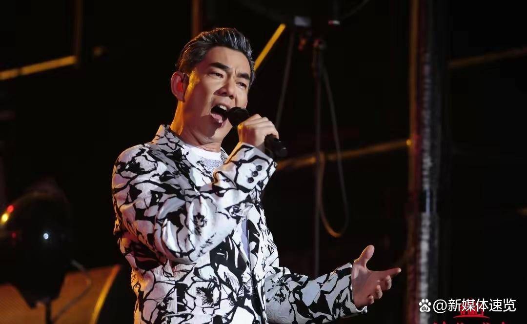 在5月28日辽宁沈阳演唱会上,当任贤齐唱起不要变这首歌的时候,被他