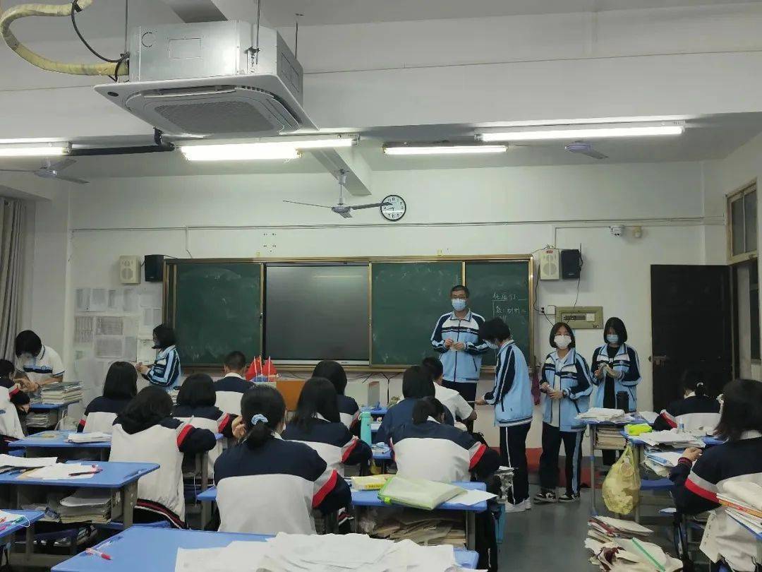 【未成教育】长乐二中:心心点梦 爱心祝福高三学子