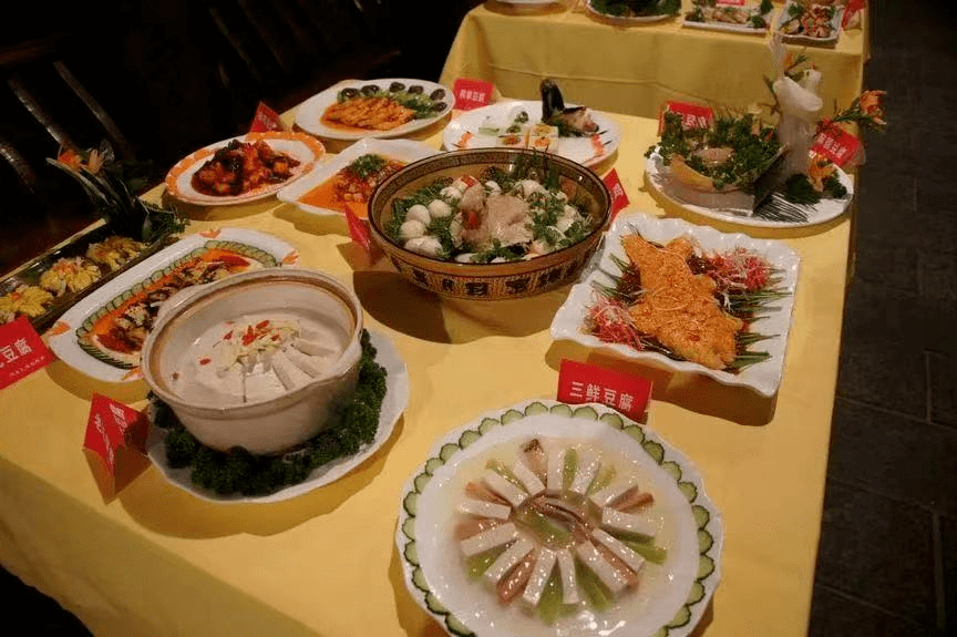 豆腐宴里品三国 剑门关里论天下_诸葛亮_剑阁_口感