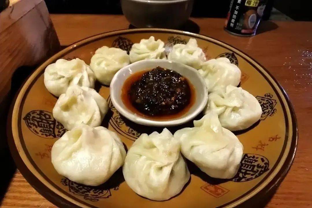 这个包子主要用耗牛肉做的馅料制作而成