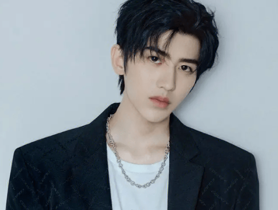 徐开骋ai换脸?刘些宁李易峰关系?_热度_作品_镜头