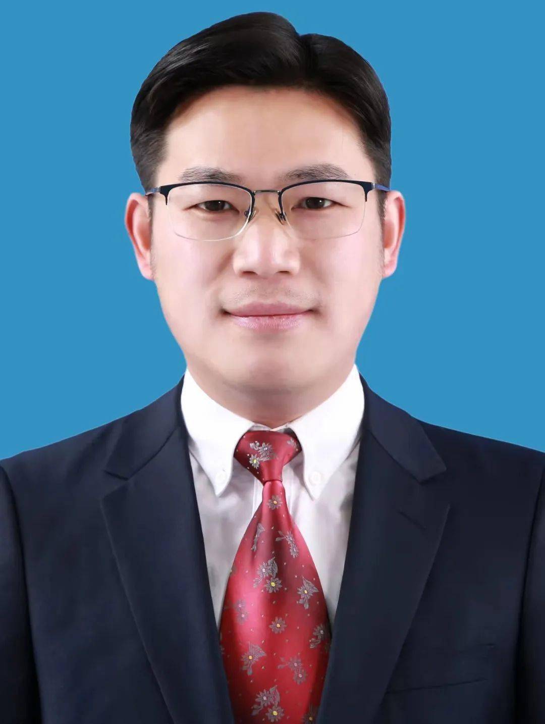 张涛 第62期中青一班学员新建区溪霞镇党委副书记,镇长★今天观看了