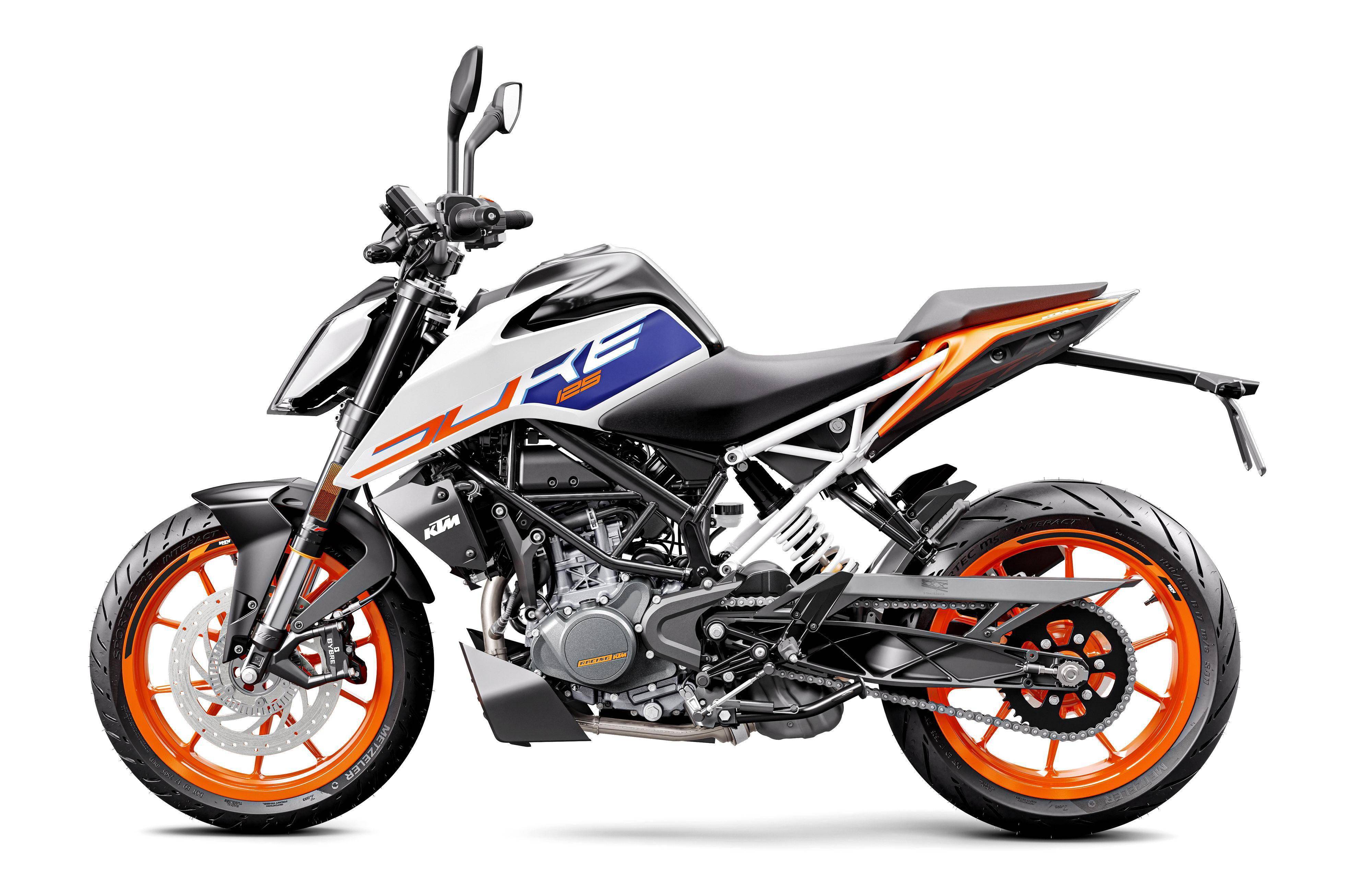 下面的图片,现行销售中的 2021 款 125 duke(资料图片).