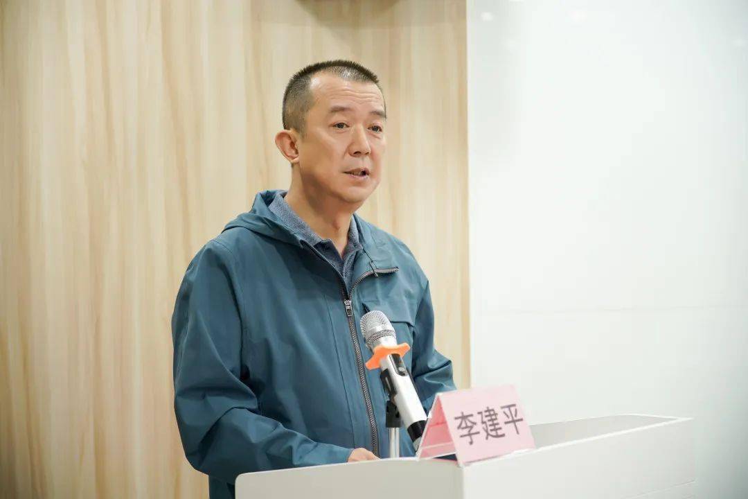 副院长李建平,护理部主任唐乐,副主任刘雪艳,产科病院院长暴蕾,产科