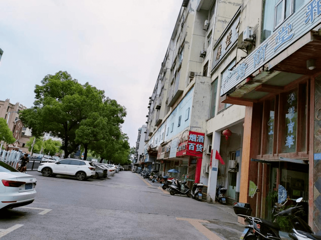 一中考点:珠山大道康堡公寓旁人行道路段一中考点:陶阳中路路段免费